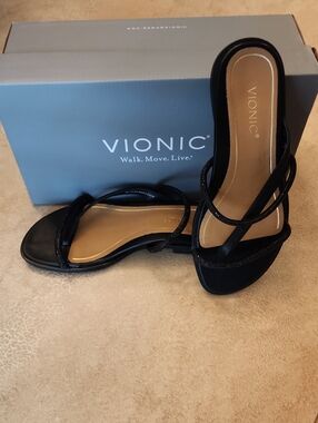 nwot Vionic Prism Women's Elegant Black Leather With Bling Sandals Sz 5M